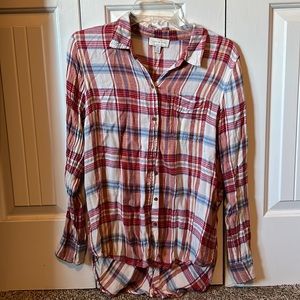 Lucky Brand Women’s size M long sleeve flannel button down shirt. Back button